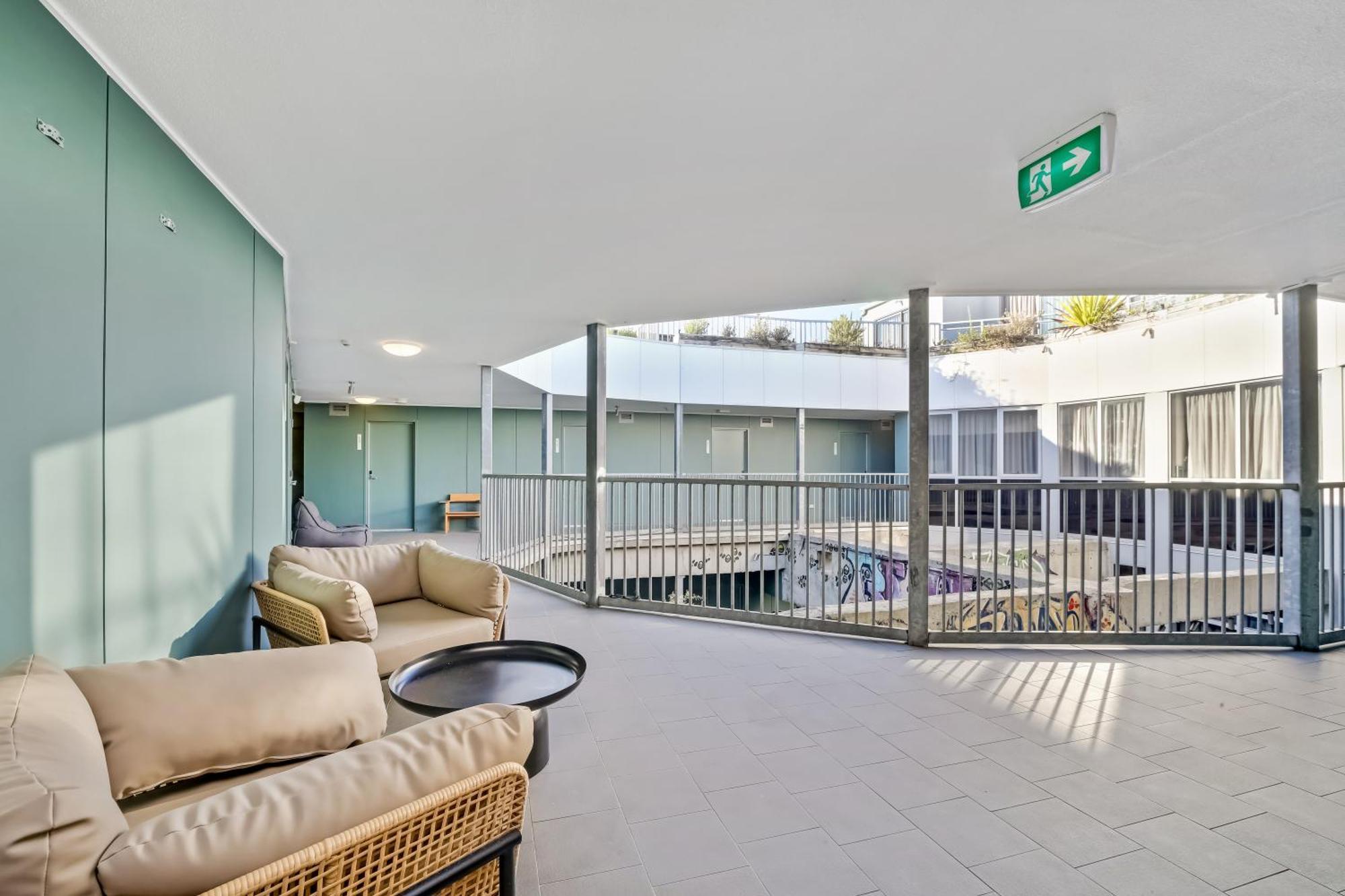 The Urban Newtown Hotell Sydney Exteriör bild