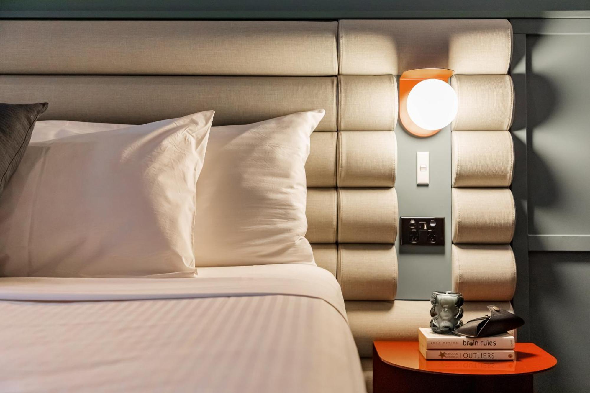 The Urban Newtown Hotell Sydney Exteriör bild