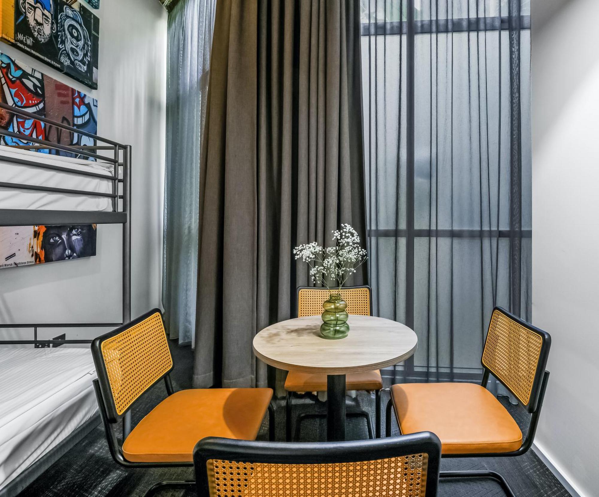 The Urban Newtown Hotell Sydney Exteriör bild